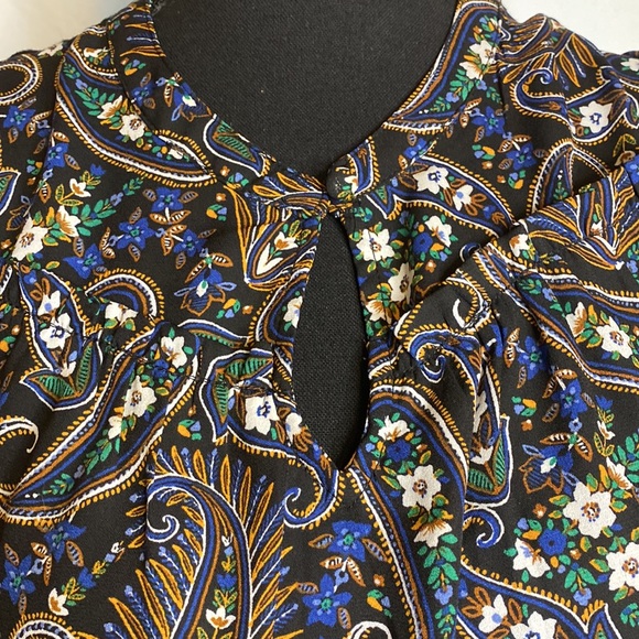 Paisley print lightweight blouse - Picture 4 of 7